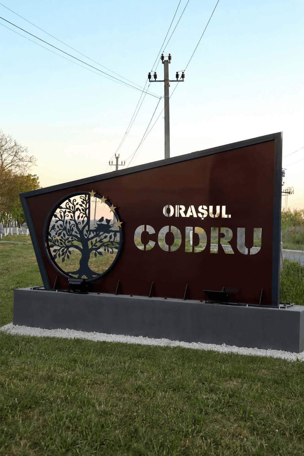 Model: Codru